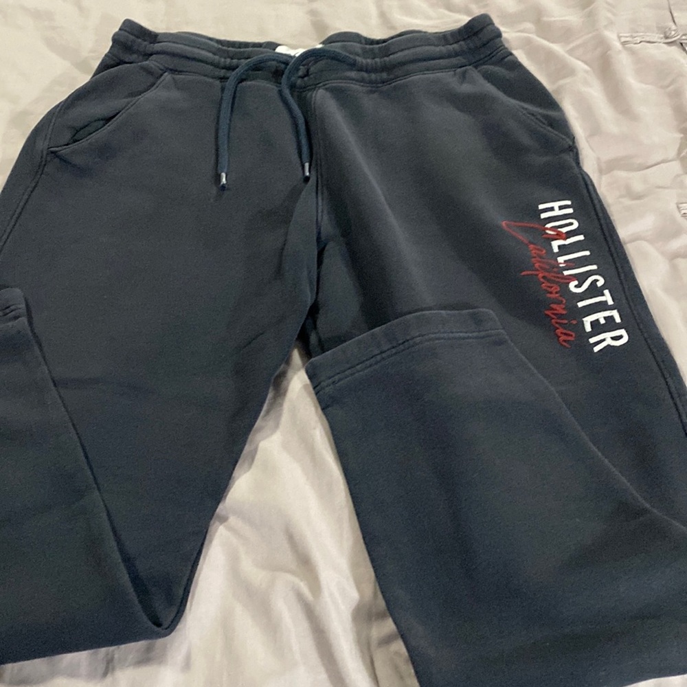 Men’s M Hollister black sweatpants